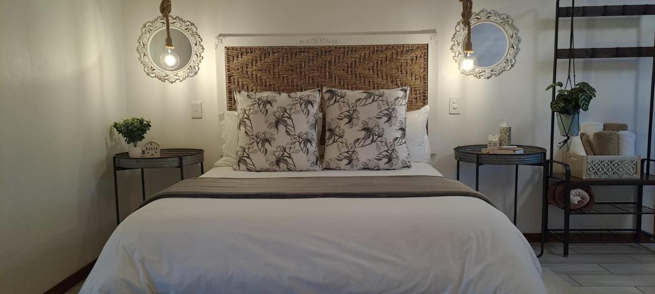 Gabbys Cottage Guesthouse Bloemfontein Extérieur photo